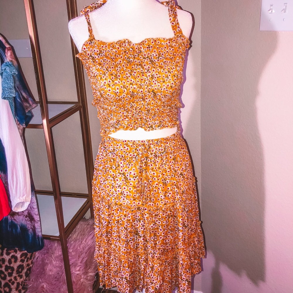 2 piece floral outfit